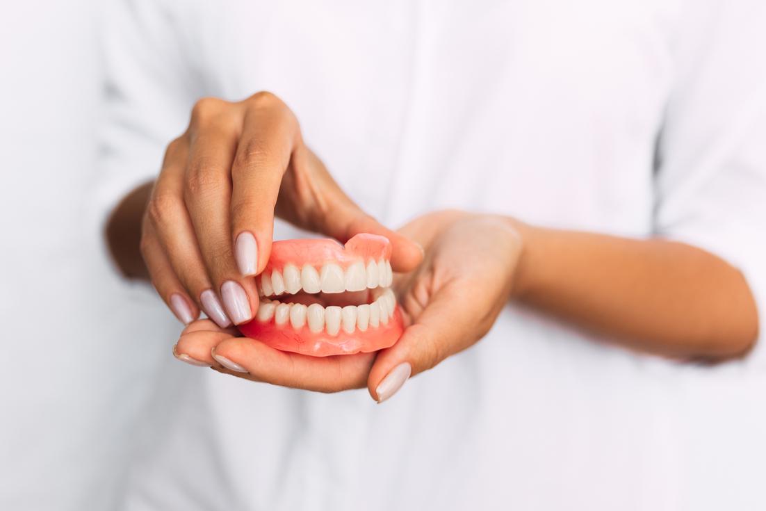 5 Proven Tips To Maintain Oral Health with Dentures The Life Vision
