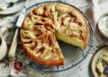 Let’s Enjoy Eating Delicious German Apple Cake! 4 Let’s Enjoy Eating Delicious German Apple Cake! 3