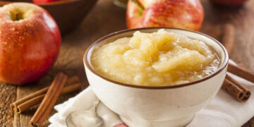 How to Make Organic Apple Sauce - Step by Step Guide 8