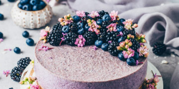 Learn to make a No Bake Cake its smooth strive it at home 3