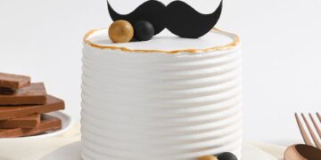 Honor Dad with Mustache-Shaped Dessert This Father’s Day 2