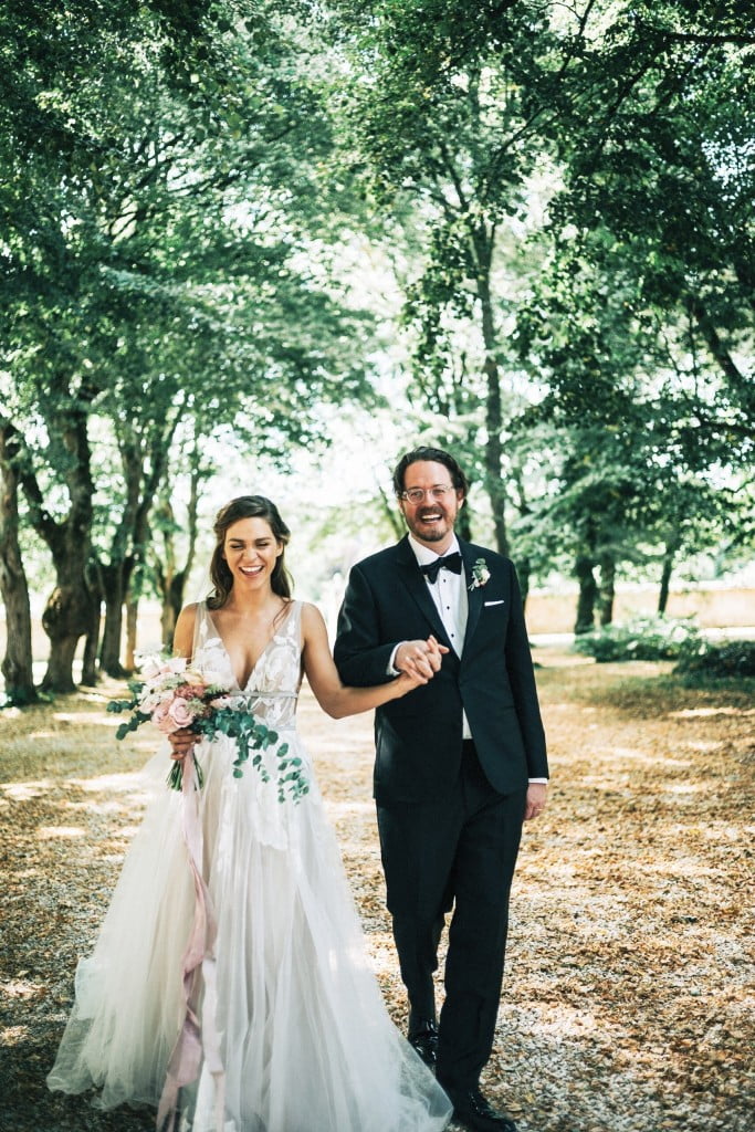 Woman skips sister's wedding ceremony over 'ridiculous' requirements 4
