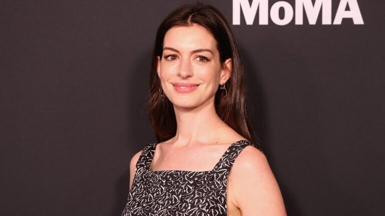 Anne Hathaway Felt ‘Rebooted’ After Giving Up Veganism 6