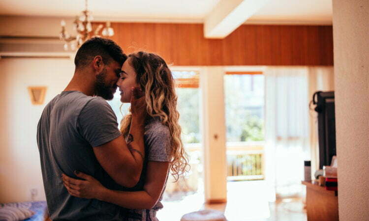 Relationship Green Flags: 5 Signs You're Dating the Right Person 9