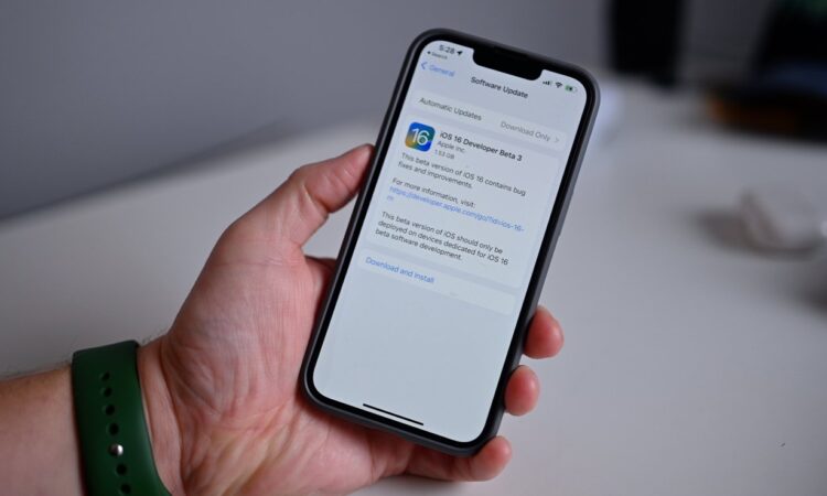 iPhone IOS Profile - A Complete Overview of the iPhone 1