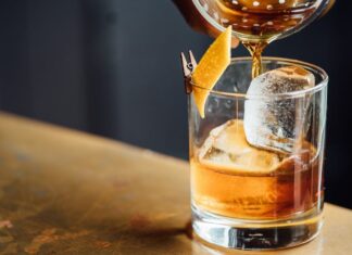 Baku city manual: Where to consume, drink main page 12