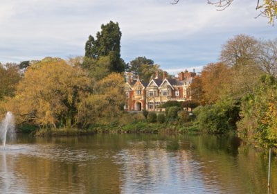 World's biggest aircraft crashes in Bedfordshire 5