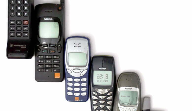 Cellular telephones focused in spate of Lenton avenue robberies 4