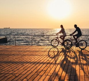 1,500 most cancers cases, 500 deaths connected to "sofa potato" lifestyle ' 5