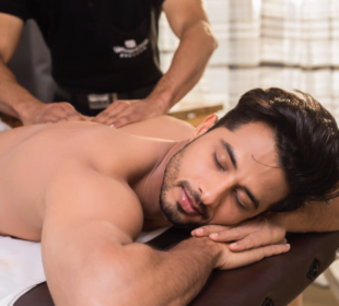 I Tried Cupping During a Massage and It Was Weirdly Relaxing 13 I Tried Cupping During a Massage and It Was Weirdly Relaxing 7