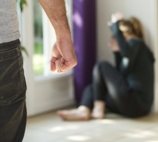Domestic abuse sufferers much more likely to go through mental infection - observe 1