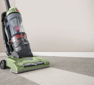 Two Women Landed in the ER After Using a Vacuum to End Their Periods 7 Two Women Landed in the ER After Using a Vacuum to End Their Periods 4