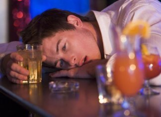 Study Blames Costly Education for Alcoholism in Medical Students