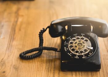 Smart Telephone Purchaser's Guide And Features 5