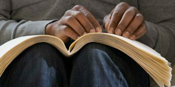 Instructional guides for differently-abled humans to analyze expert abilties